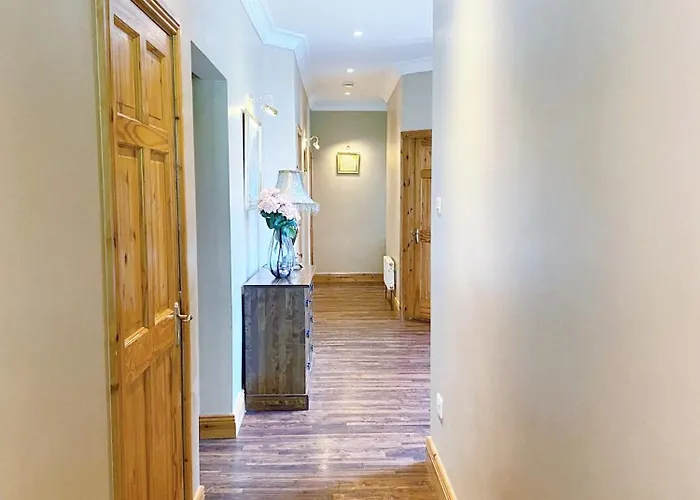 Tour House, A Country Escape Set In Natures Beauty Hébergement de vacances Youghal